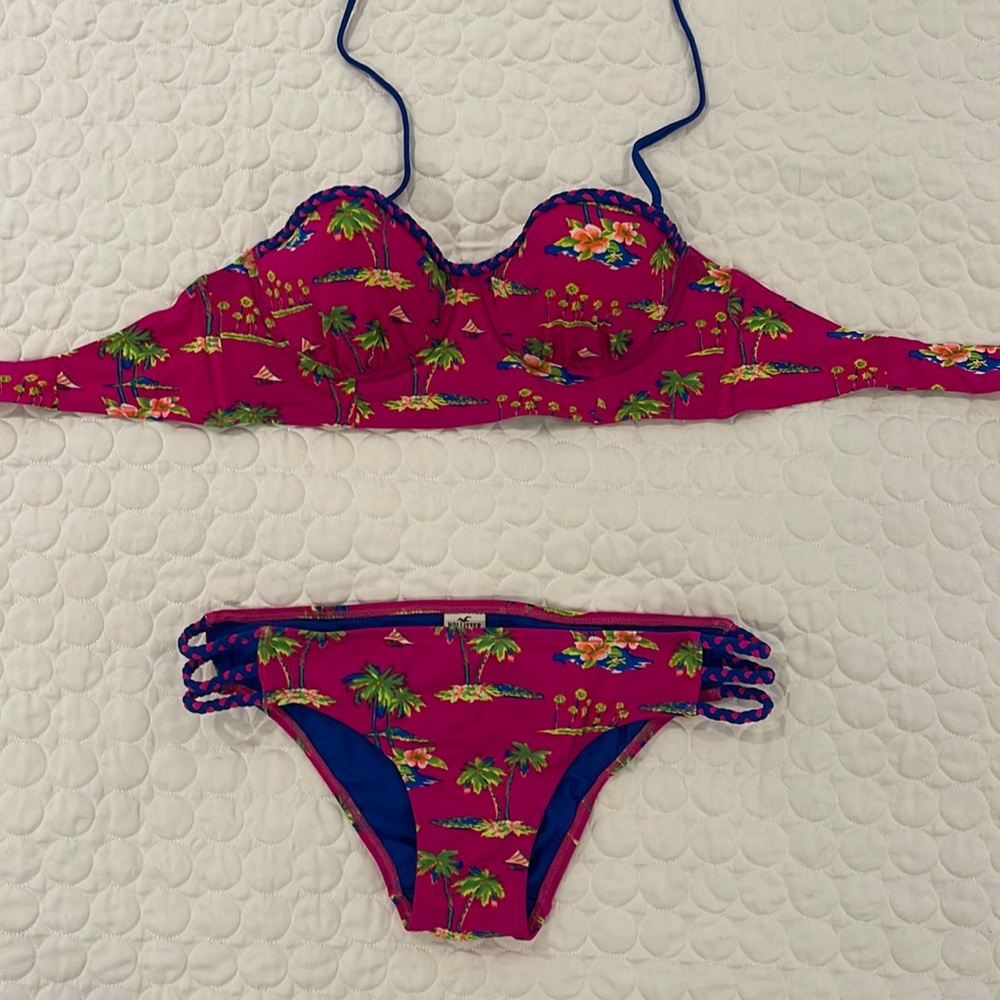 NWOT Hollister small pink blue palm trees underwire bikini top and bottom Y2K